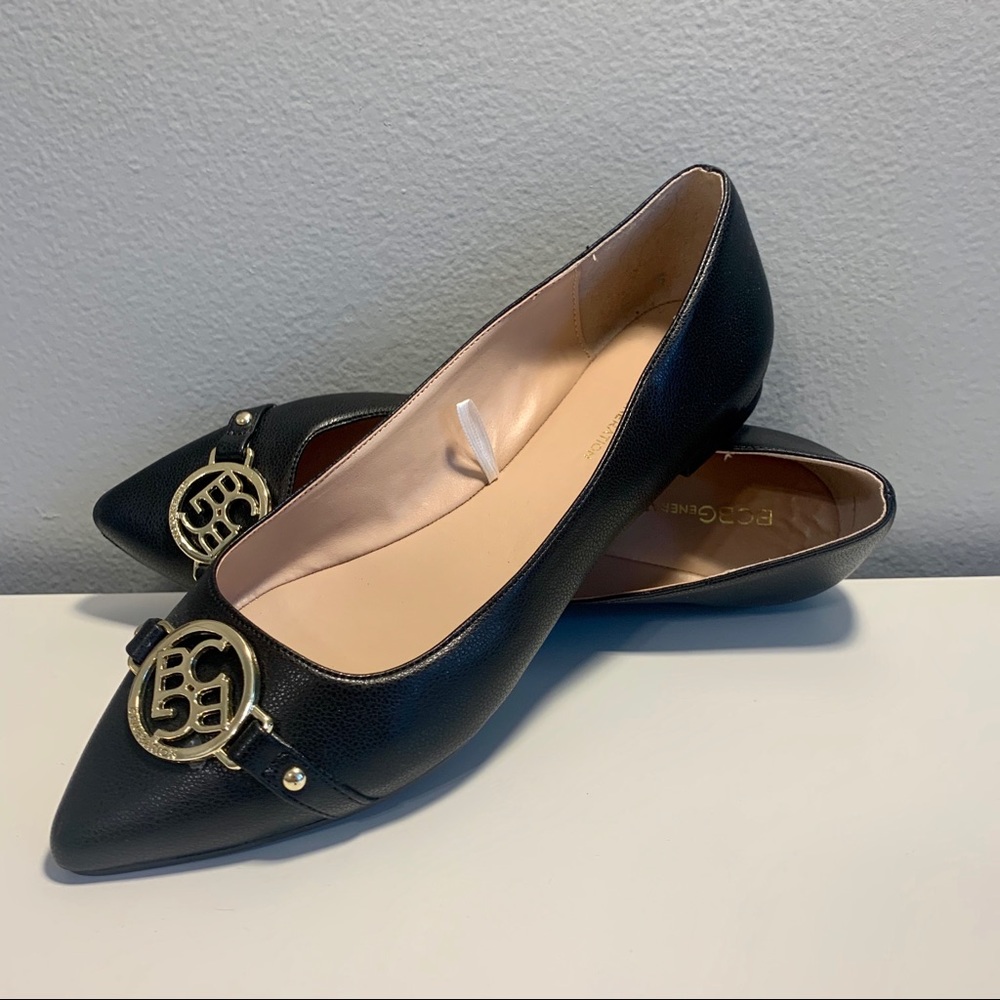 BCBG | BCBGeneration black leather flats w/ gold